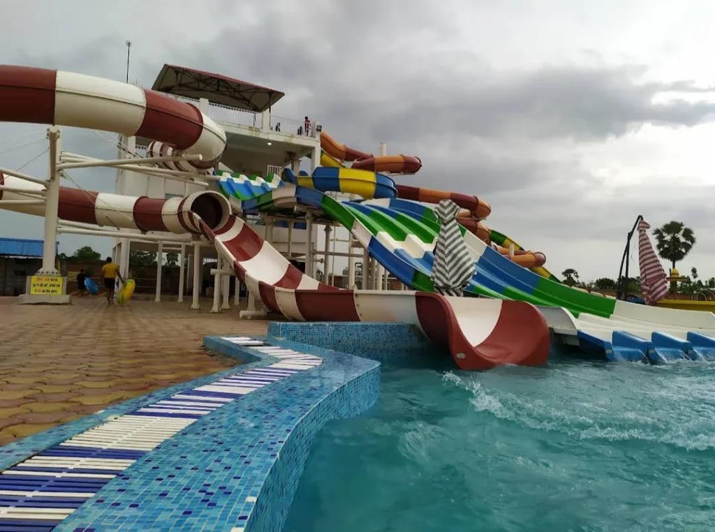 Amaze Water Park (Indoor)
