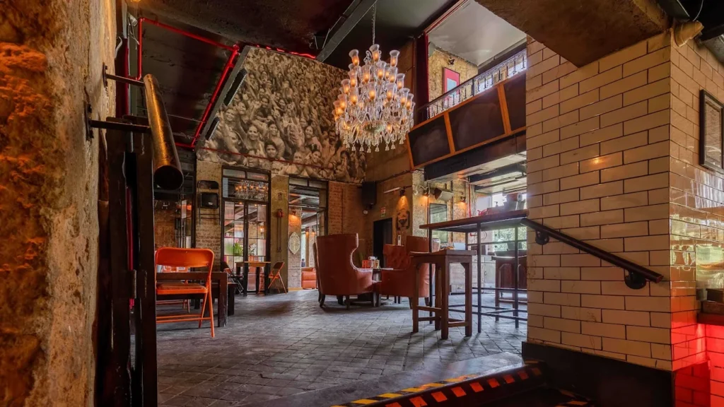 Cafes & Chill Spots
